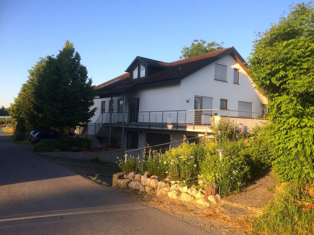 Ferienwohnung Bluetenweg Kluftern Friedrichshafen Pokoj fotografie