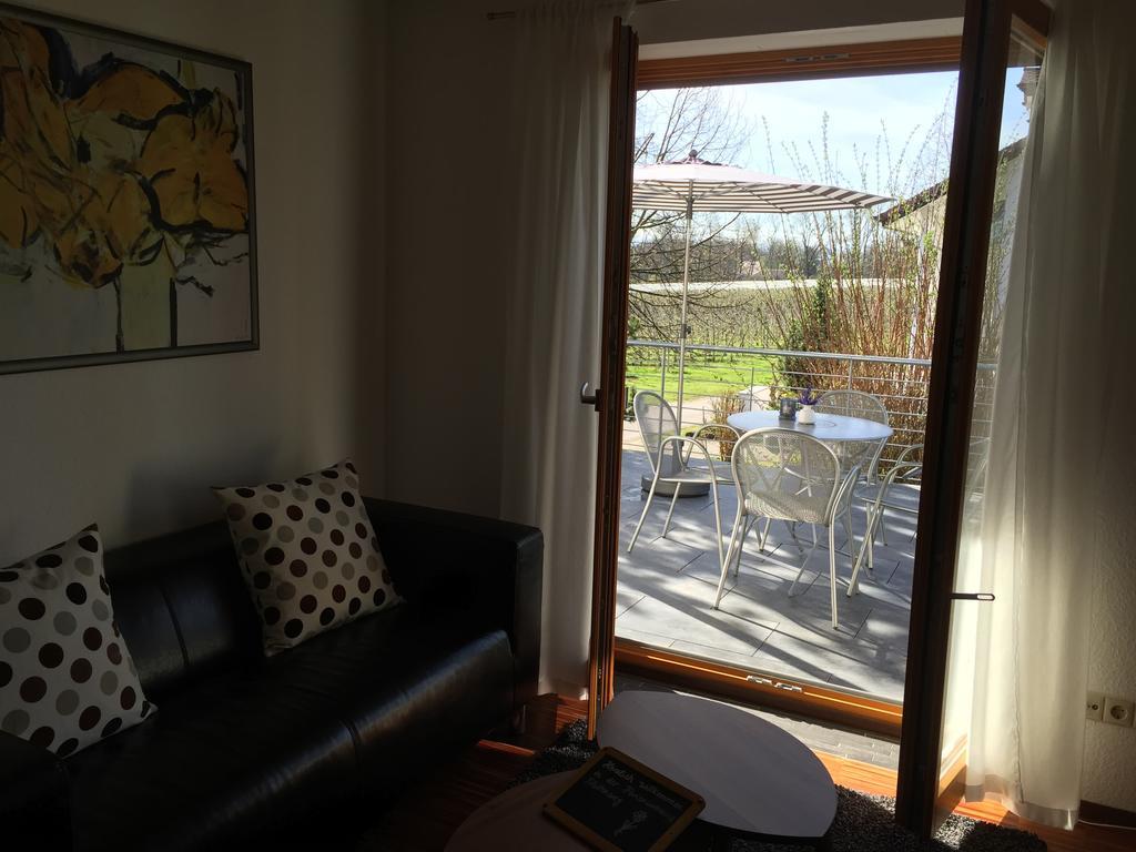Ferienwohnung Bluetenweg Kluftern Friedrichshafen Pokoj fotografie